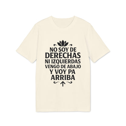 Alt Tag: No Soy Derechas Ni Izquierdas Organica Sustainable Unisex Tee en color crema con texto "No soy de derechas ni izquierdas"
