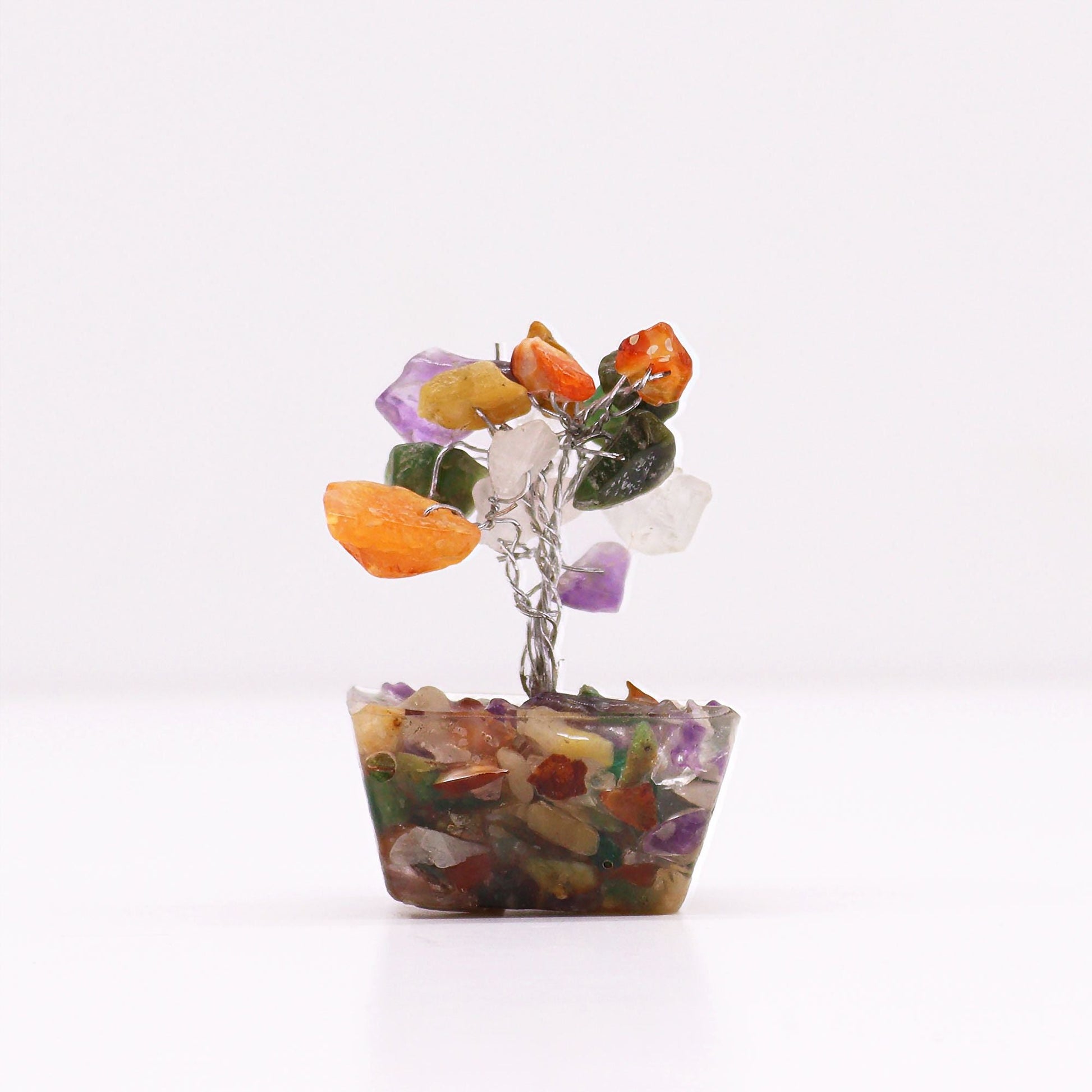 Alt Tag: Orgonite Base Mini Gemstone Tree – 15 Multi Stones mini árbol de gemas multicolor con base de orgonita decorativa