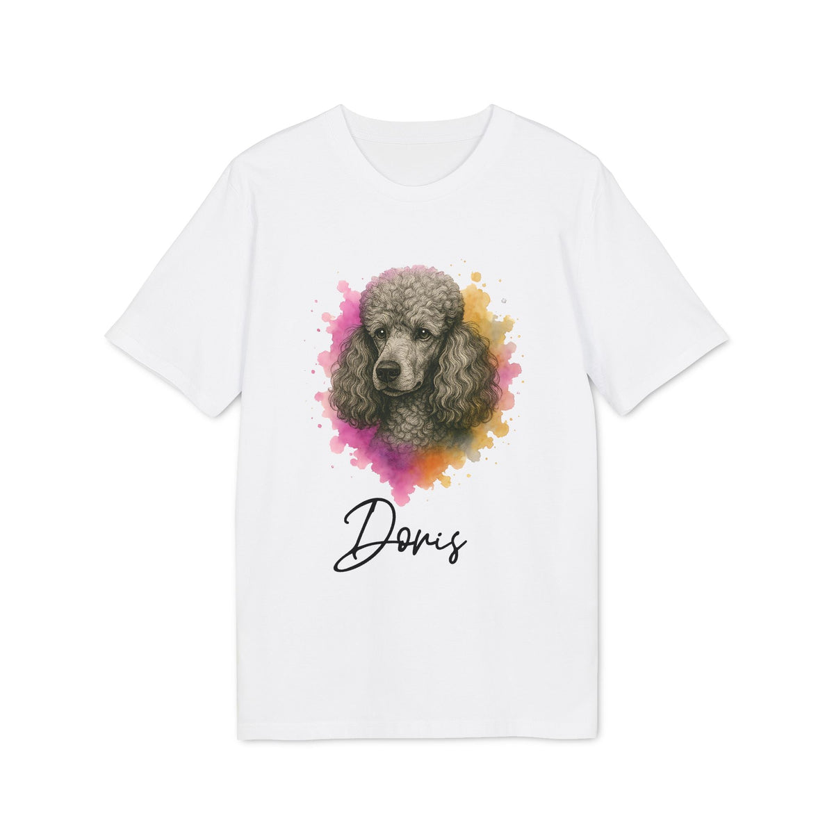 Alt Tag: Poodle Dog Personalized Sustainable Unisex Tee blanca con ilustración de caniche y nombre personalizado “Doris”