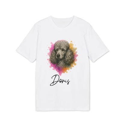 Alt Tag: Poodle Dog Personalized Sustainable Unisex Tee blanca con ilustración de caniche y nombre personalizado “Doris”