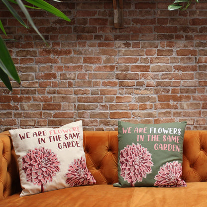 Pink Poem Baumwoll-Kissenbezug – 45x45 CM für das Sofa, Kissenbezug mit pinkem Blumen-Quote-Design für eine gemütliche Wohnzimmerdeko