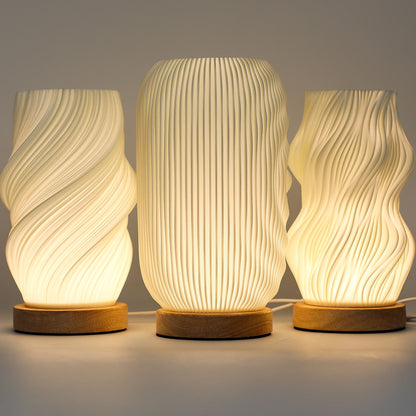 Elegant PLA-stjärnlampa – USB-C – 3 lägen, upplyst PLA-lampa med vridet stjärnmönster och tre ljusstyrkenivåer på träbas