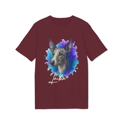 Alt Tag: Podenco Andaluz Personalized Dog Sustainable Unisex Tee, camiseta unisex sostenible burdeos con retrato de podenco andaluz y nombre personalizado