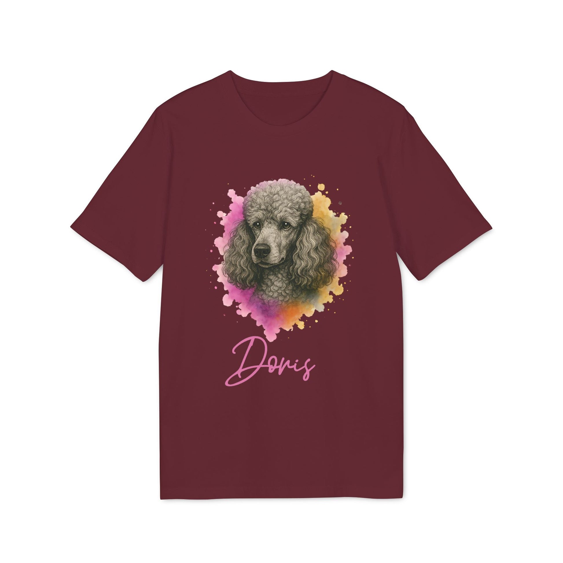 Poodle Dog Personalized Sustainable Unisex Tee color burdeos con ilustración de caniche y nombre "Doris" en script rosa