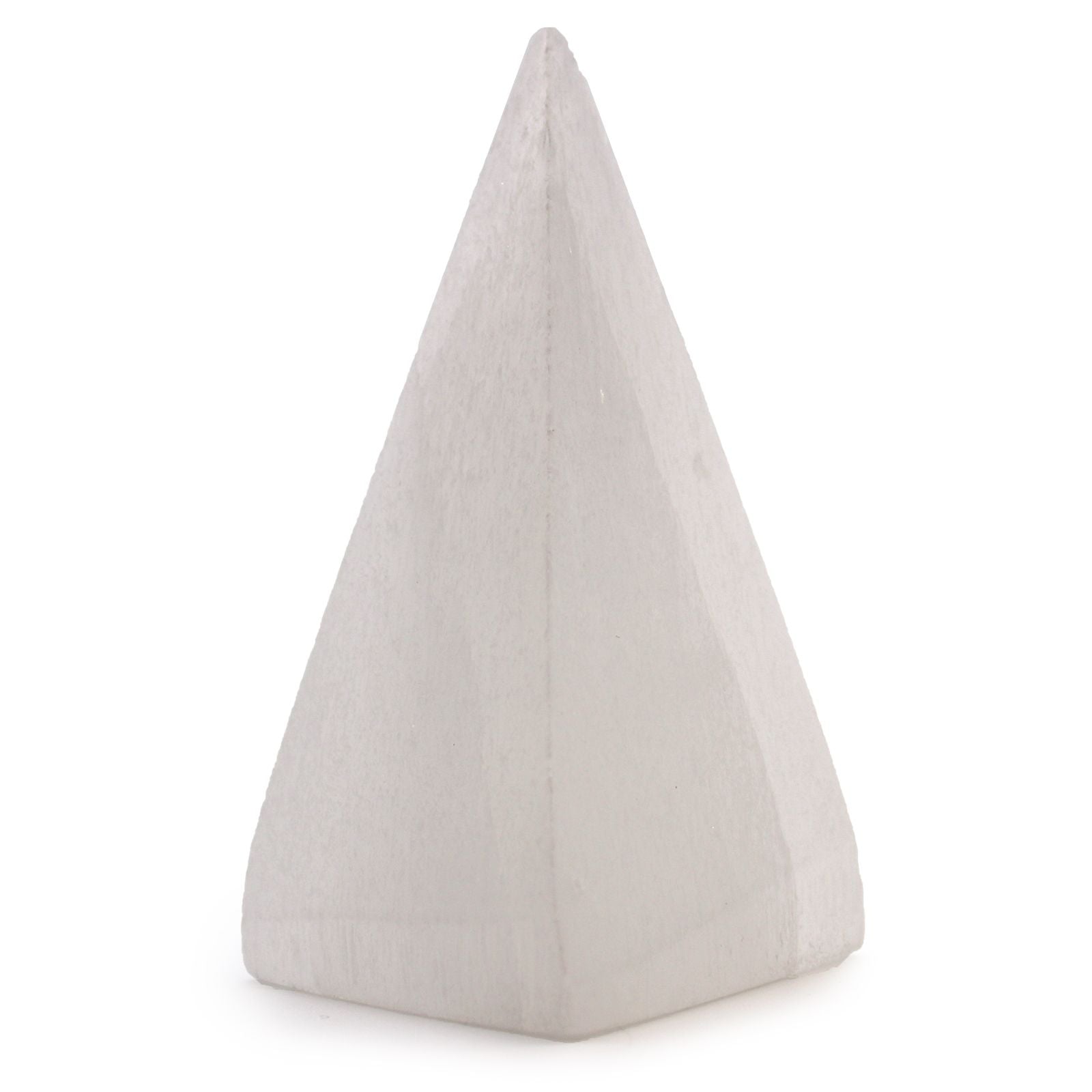 Alt Tag: Radiant Selenite Pyramid – 10 CM, pirámide de selenita blanca pulida de 10 cm, cristal decorativo para hogar u oficina