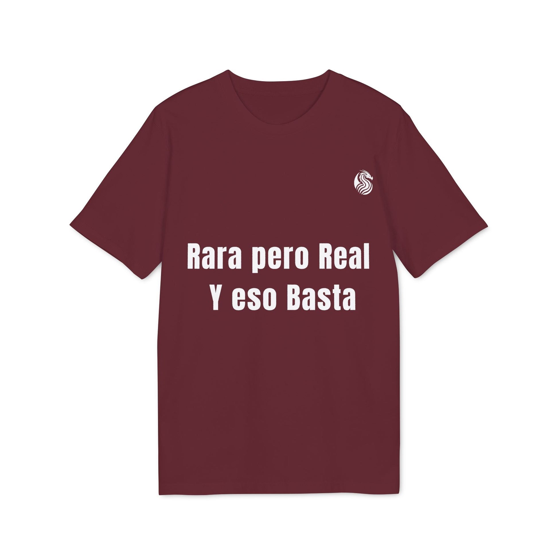 Alt Tag: Rara Pero Real Eso Basta Drix Sustainable Unisex Tee camiseta unisex sostenible color borgoña con texto “Rara pero Real y eso Basta”