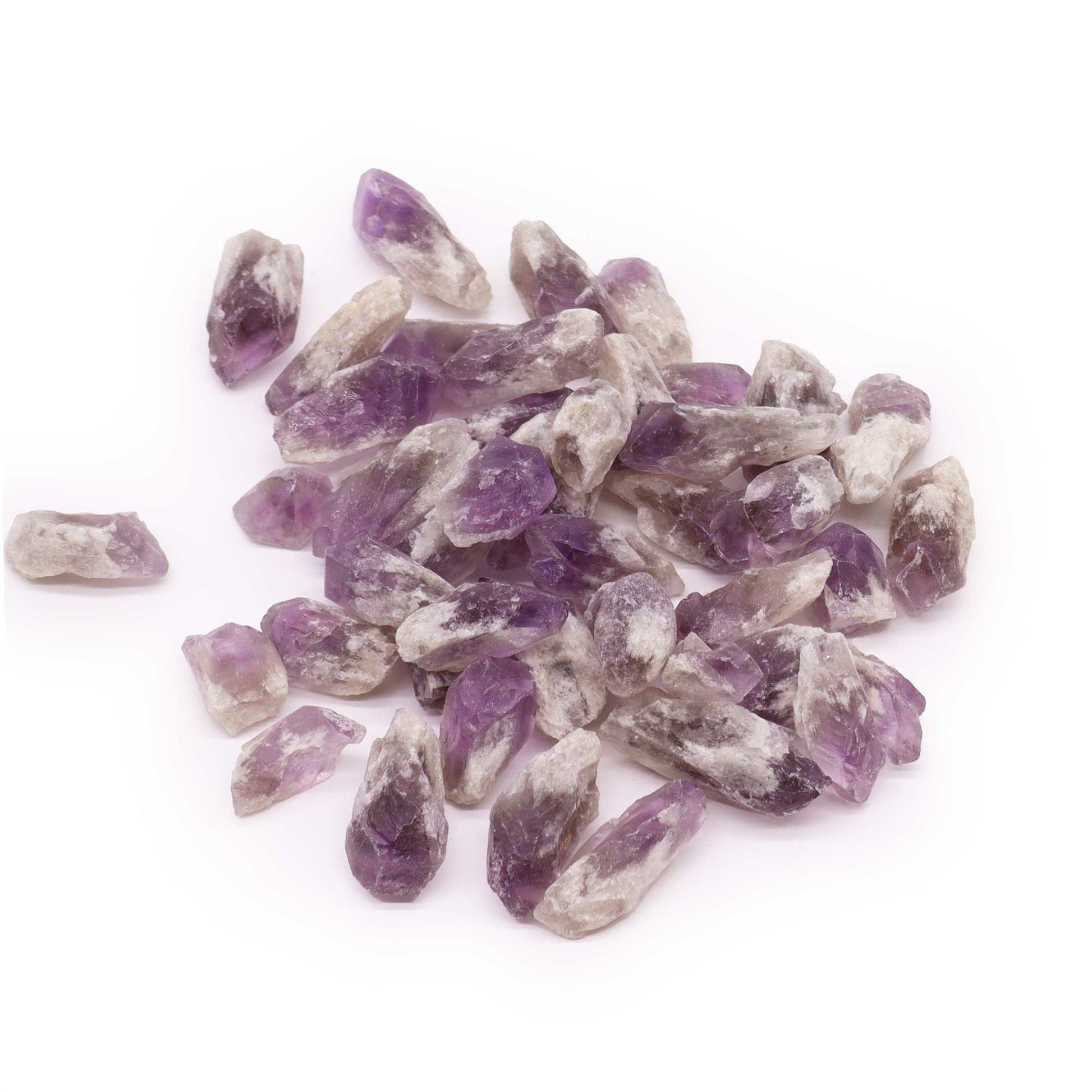 Gemstone Raw Crystals – 500G Amethyst Points, lote de puntas de amatista en bruto moradas sobre fondo blanco