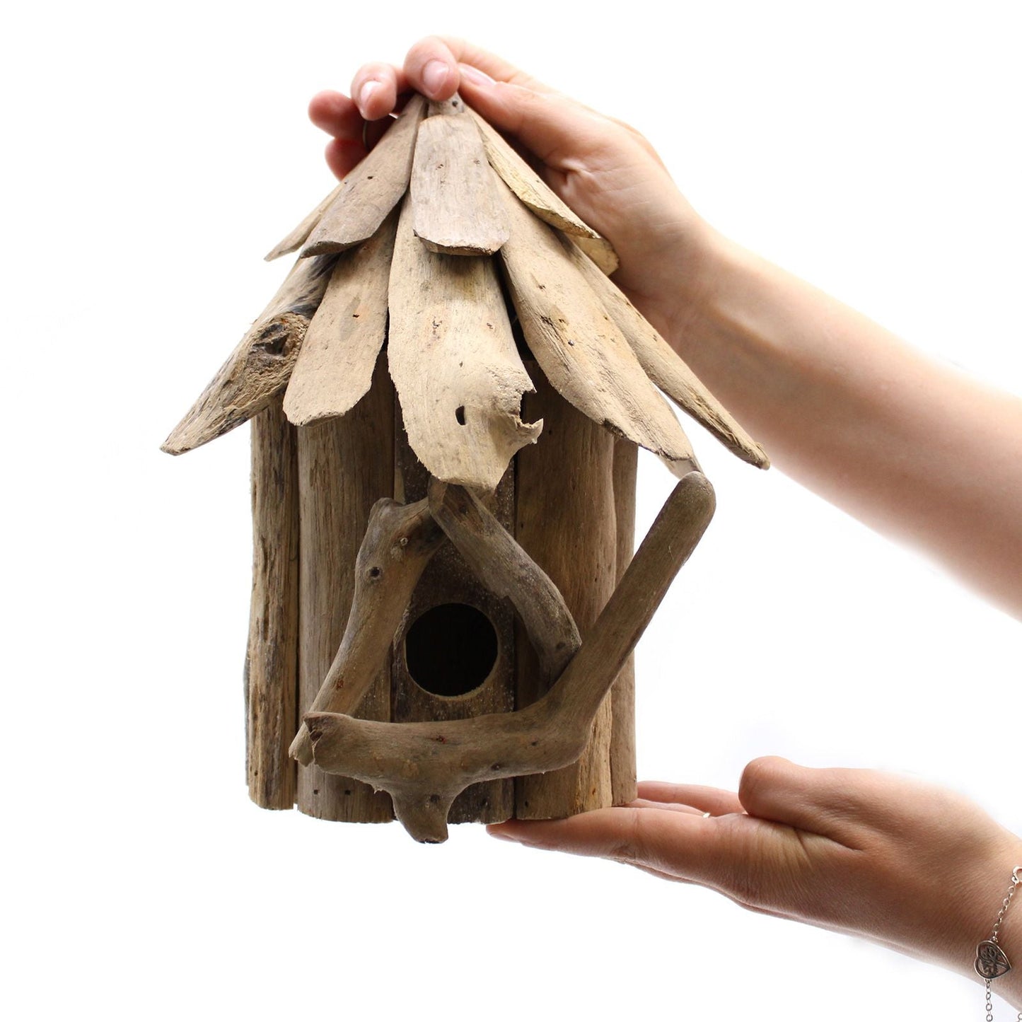 Återvunnen drivvedsfågelholk – väggupphängning 24x12x14 CM rustik fågelholk i drivved med runt ingångshål, handhållen