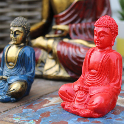 Mini Buda de resina pintado a mano – colores surtidos: figuritas de Buda sentado en rojo y azul, decoración de resina pintada a mano