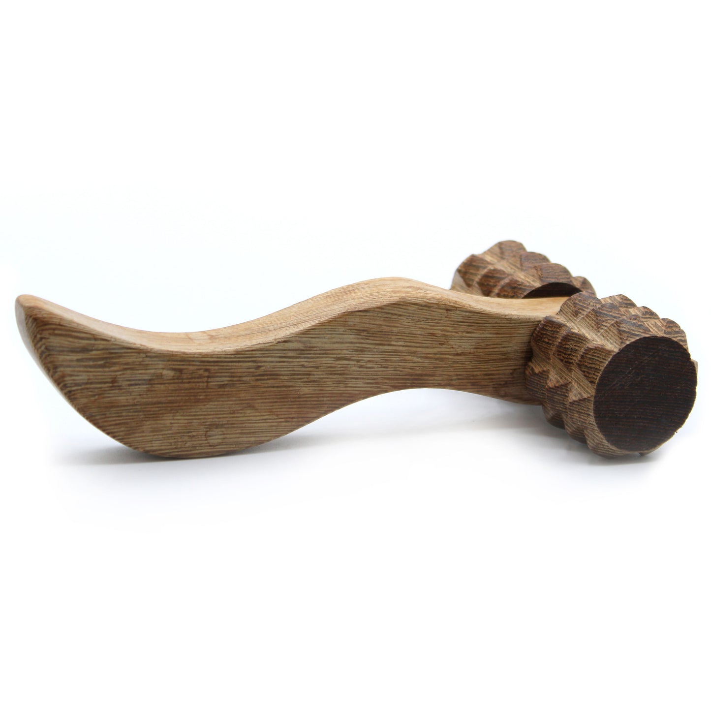 Alt Tag: Massage Tool – Ribbed Hand Roller de madera sostenible, masajeador ergonómico con rodillos acanalados para uso en espalda, hombros, brazos y piernas