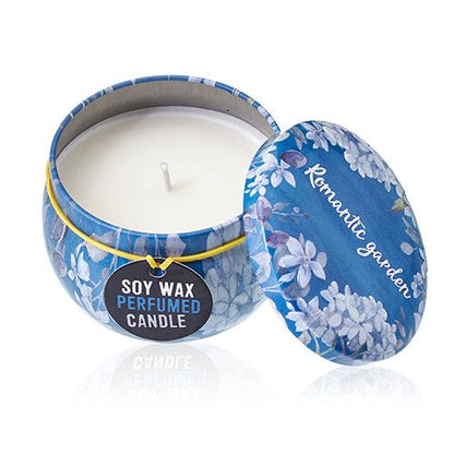 Romantic Garden Soy Wax Candle – 6.5x5 CM en lata decorada floral azul, vela de cera de soja perfumada con mecha visible