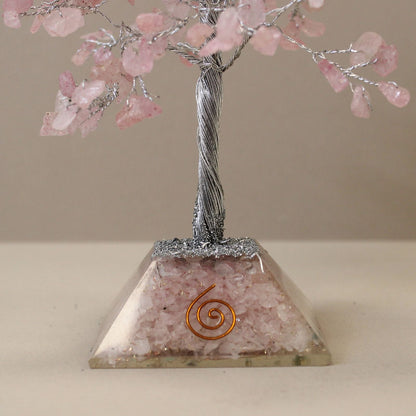 Alt Tag: Rose Quartz Gemstone Tree – 320 Stone Edition with pink chipstone branches, twisted metal trunk and orgone pyramid base, 20.5 cm