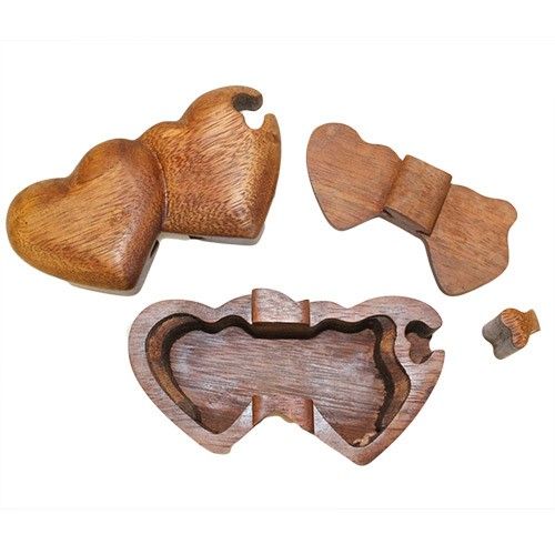 Alt Tag: Saman Wood Puzzle Box – Twin Hearts 7.5x2.5 CM, caja rompecabezas de madera con doble corazón y piezas desmontables
