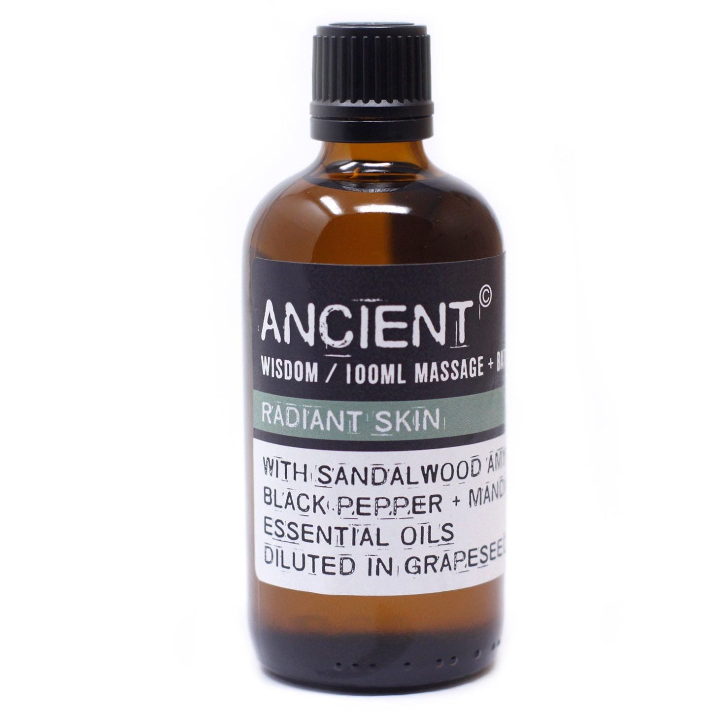 Alt Tag: Sandalwood Glow Massage Oil – 100ML i en bärnstensfärgad flaska med svart kork, aromatisk massageolja för strålande hud 100 ml