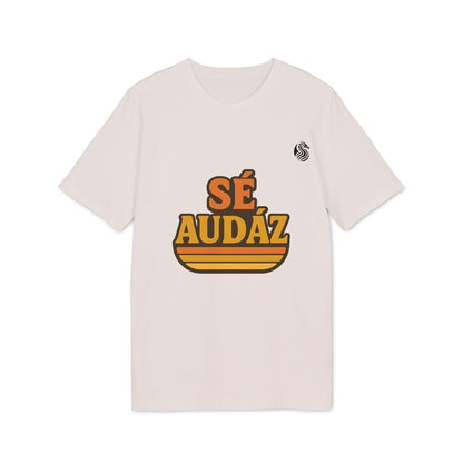 Alt Tag: Se Audaz Ecologic Joven Premium Unisex T-Shirt camiseta unisex color crema con gráfico “SÉ AUDÁZ” estilo retro en el frente