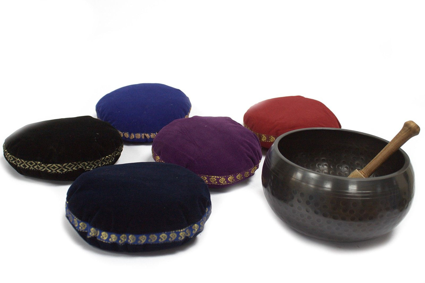 Velourkudde för klangskål – 16 CM set med velourkuddar i blandade färger med tibetansk klangskål och träklubba