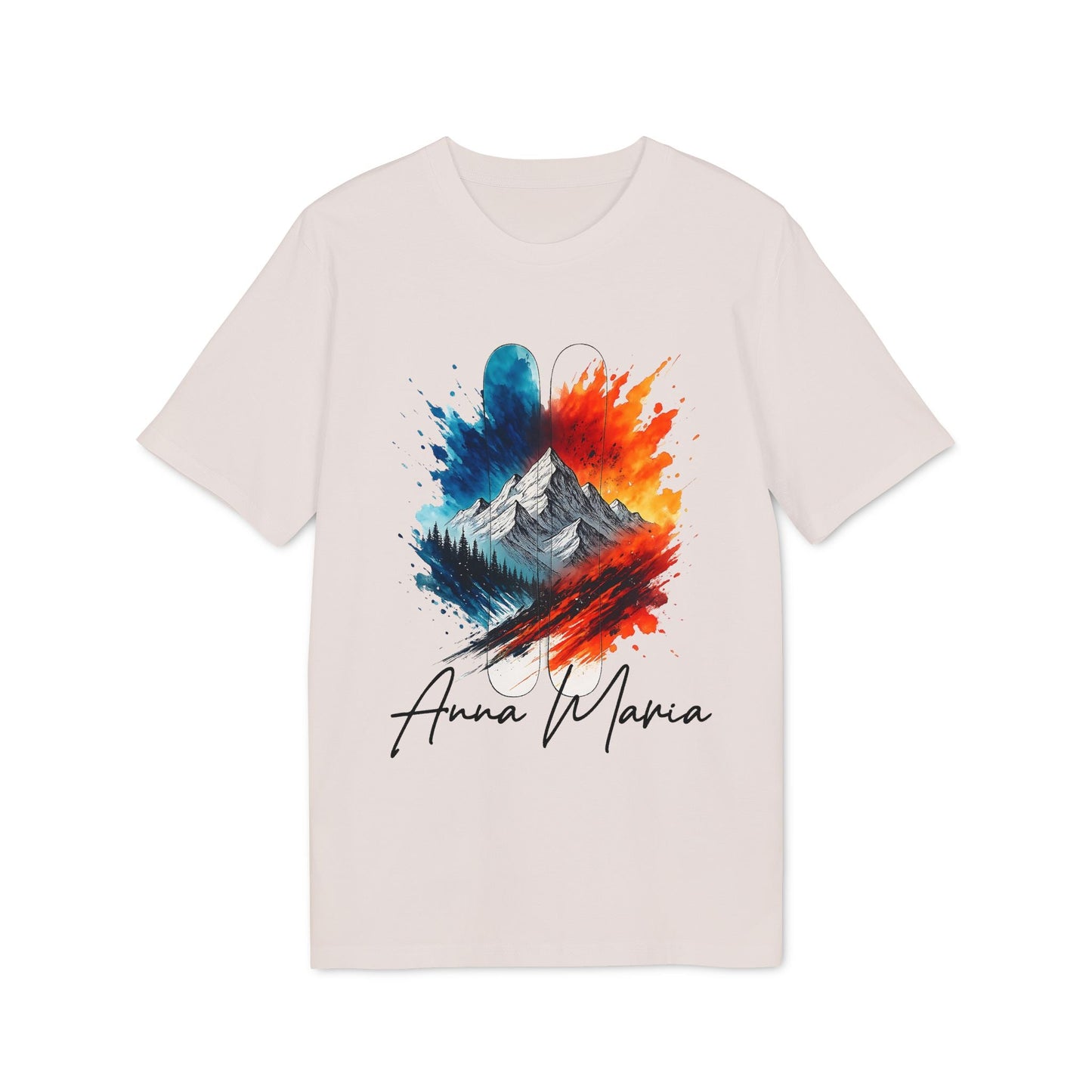 Alt Tag: Ski Lover Personalized Her Sustainable Unisex Tee con diseño de montañas y salpicaduras azul/rojo, nombre personalizado “Anna Maria”
