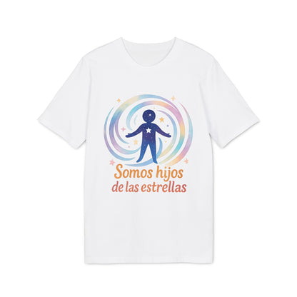 Alt Tag: Somos Hijos las Estrellas Organica 100% Organic Cotton T-Shirt blanca con gráfico cósmico y texto “Somos hijos de las estrellas”