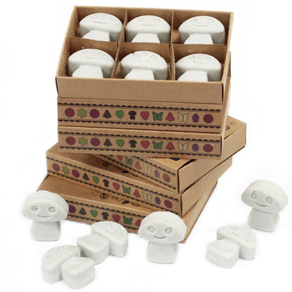 Alt Tag: Soy Blend Wax Melts Gift Set – Dark Patchouli, cajas de regalo con ceras aromáticas blancas en forma de hongos
