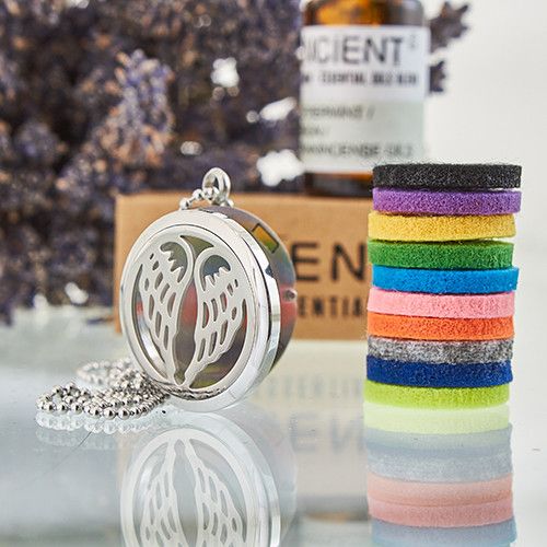 Stainless Steel Aromadiffuser Diffuser Necklace – Angel Wings 30MM stainless steel locket pendant with chain and colorful felt pads