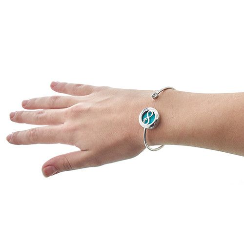 Alt Tag: Stainless Steel Aromatherapy Bracelet – Dragonfly 20MM on wrist, stainless steel 20MM locket diffuser bracelet with dragonfly design
