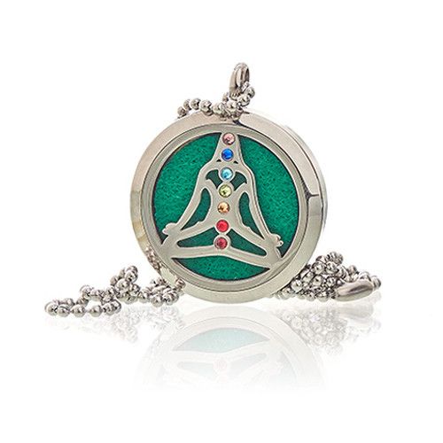 Stainless Steel Aromatherapy Necklace – 30MM Yoga Chakra, colgante difusor redondo con figura yoga y detalles de chakras, fieltro verde