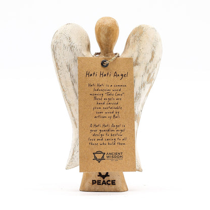 Suar Wood Angel of Peace – 15 CM handgeschnitzte Hati Hati-Engel-Figur aus nachhaltigem Suarholz, weiß getünchte Flügel, PEACE-Sockel
