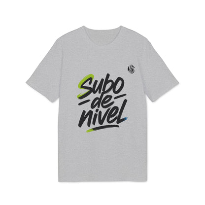 Alt Tag: Camiseta Premium Unisex Teenager Drix “Subo Nivel” gris con logo “subo de nivel” en el frente