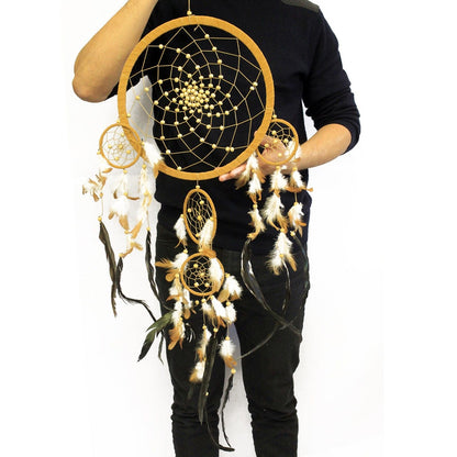 Synthetic Suede Bali Dream Catcher – XL Round 115CM con aro redondo grande, cuentas de madera y plumas colgantes, hecho a mano