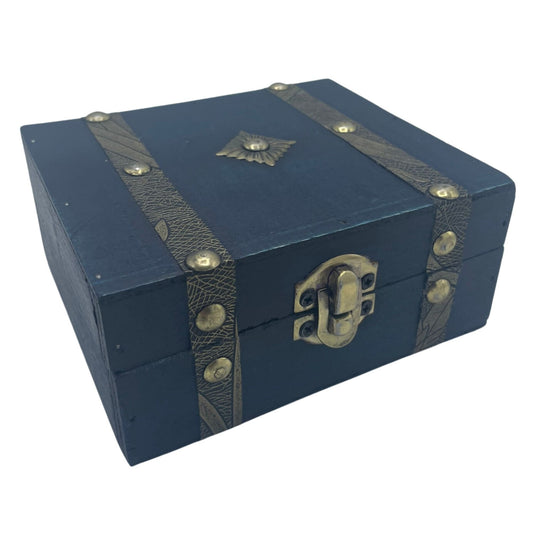 Teal Vintage Box – 13x5,8x11 CM, Aufbewahrungsbox aus MDF mit Metallverschluss und dekorativen Riemen, Vintage-Finish in Teal