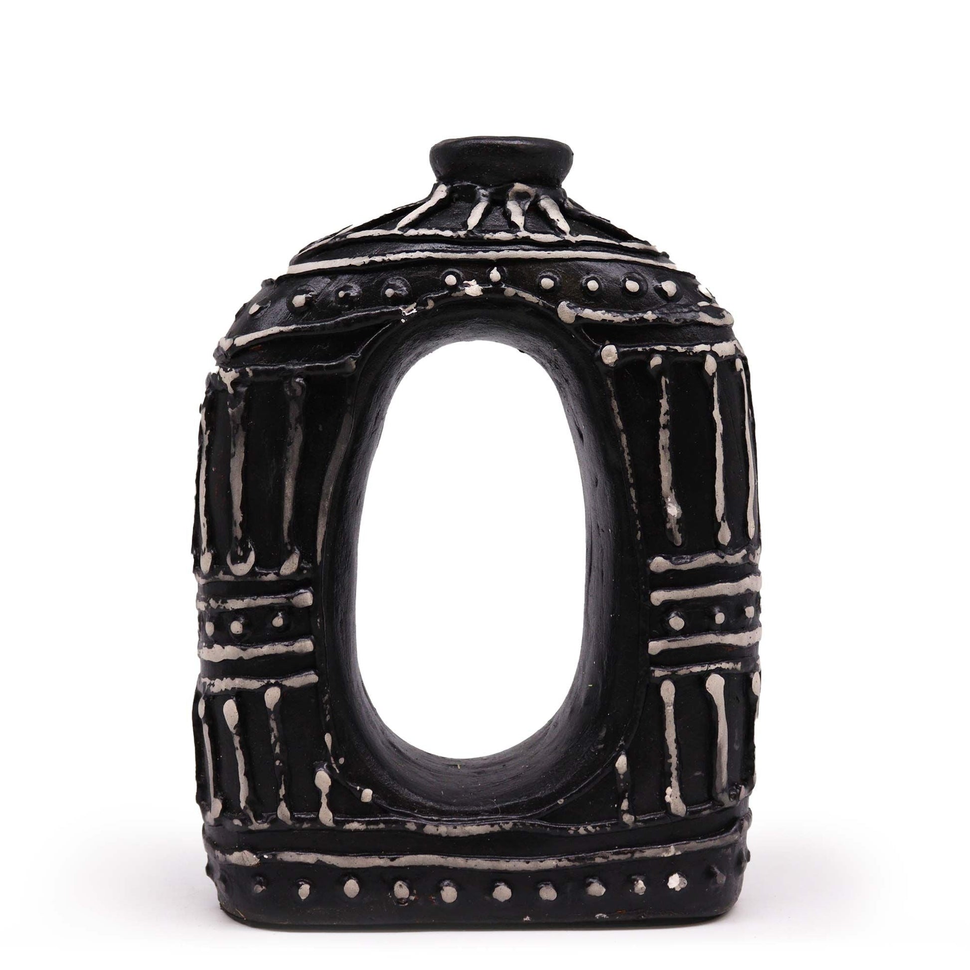 Terracotta Oval Donut Vase – Chocolate 23CM, jarrón decorativo ovalado tipo donut de terracota color chocolate con textura artesanal