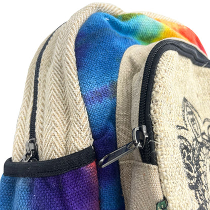 Tiedye Hemp Medium Backpack – 7 Chakra, medelstor ryggsäck i hampa och bomull med flerfärgad tie-dye-färgning och svart dragkedja