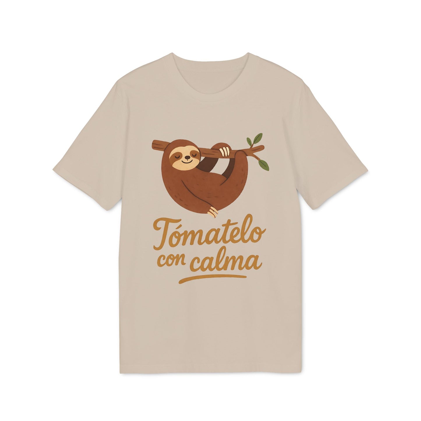 Alt-Tag: Tomatelo Calma nachhaltiges Unisex T-Shirt in Beige mit Faultier-Illustration und dem Text „Tomatelo con calma“ auf der Vorderseite