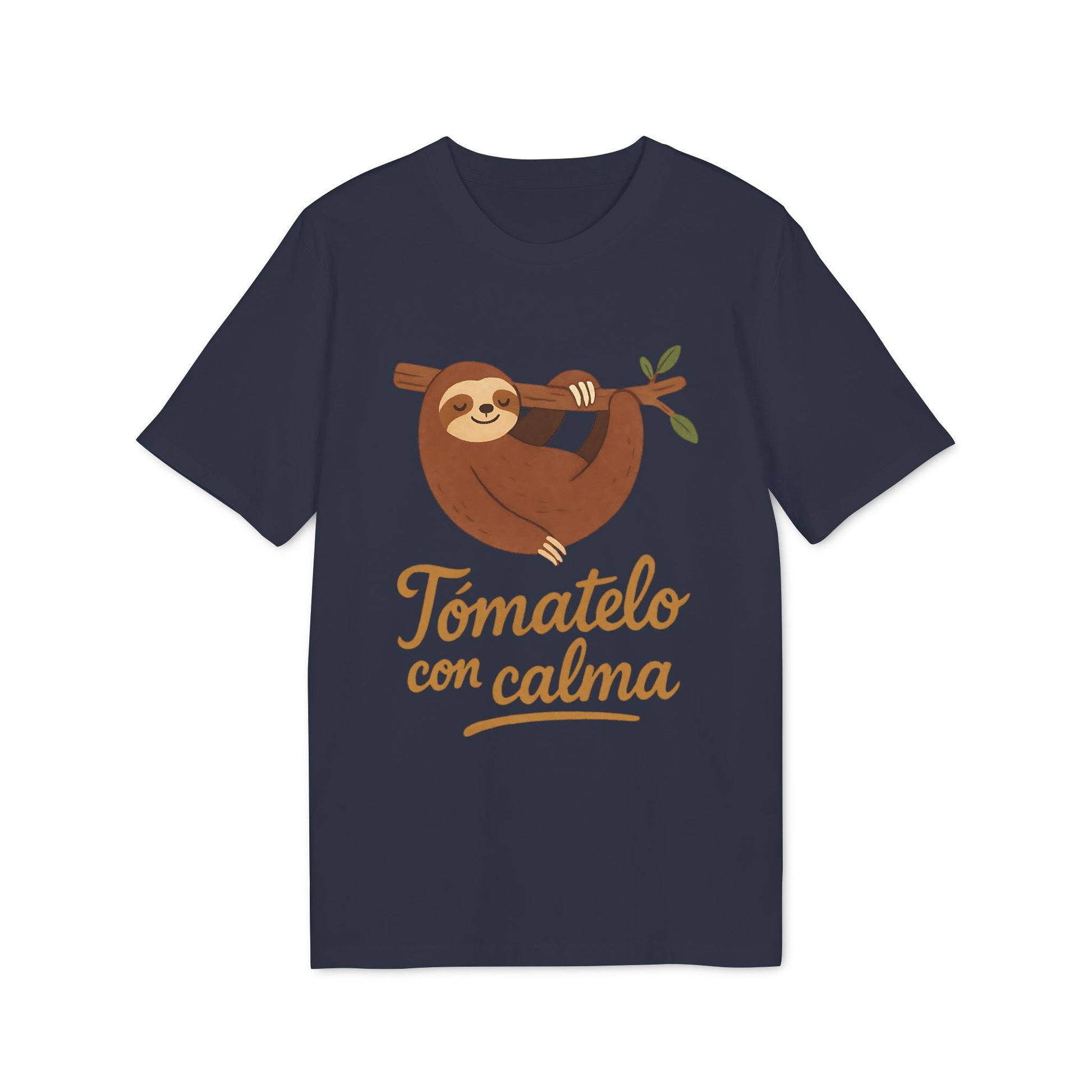 Tomatelo Calma Sustainable Unisex Tee – marineblaues T-Shirt mit Faultier und Text „Tomatelo con calma“