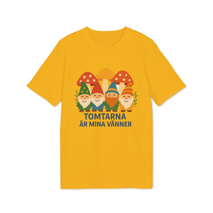 Alt Tag: Tomtarna Är Mina Vänner Sustainable Unisex Tee gul t-shirt med glada tomtar och svampmotiv, texten "TOMTARNA ÄR MINA VÄNNER"