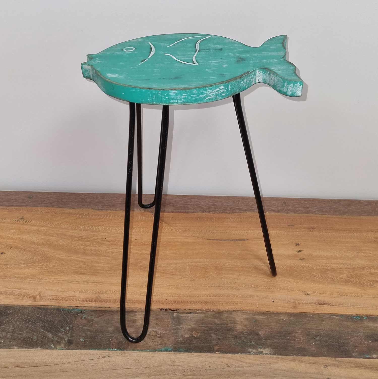 Alt Tag: Turquoise Albasia Wood Plant Stand – 26x19.5x37 CM, mesa auxiliar turquesa con tapa en forma de pez y patas de metal negro