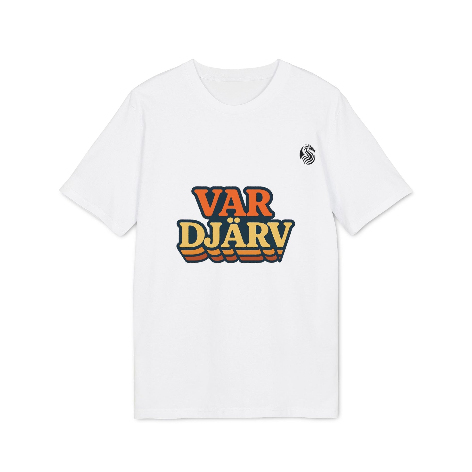 Alt Tag: Var Djärv Ungdom 100% Organic Cotton T-Shirt blanco con logo VAR DJÄRV en el pecho, vista frontal