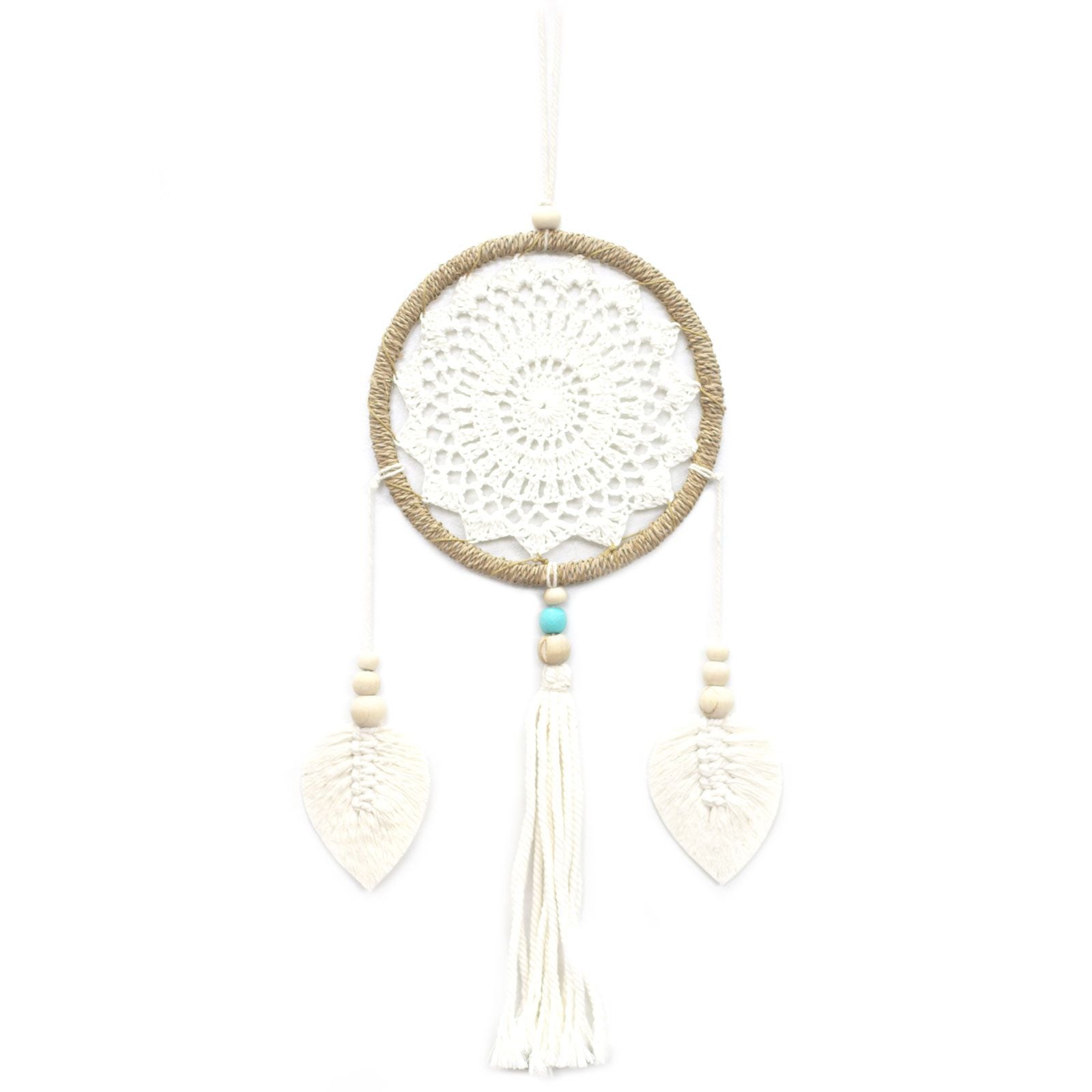 Alt Tag: Vegan Friendly Dream Catcher – Medium Elemental Spirits handgjord makramédrömfångare med vitt virkat nät, tofs och fjäderberlocker