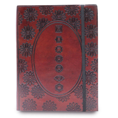 Pflanzlich gegerbtes Leder-Notizbuch – Chakra Mandala, mittelgroßes Notizbuch aus indischem pflanzlich gegerbtem Leder mit Mandala-Gravur und elastischem Verschluss