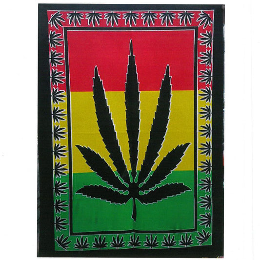 Alt-tag: Livfull väggkonst i bomull – Herbal Leaf 78x112 CM, indisk bomullstapet med djärvt bladmönster i rött, gult, grönt och svart kantbård