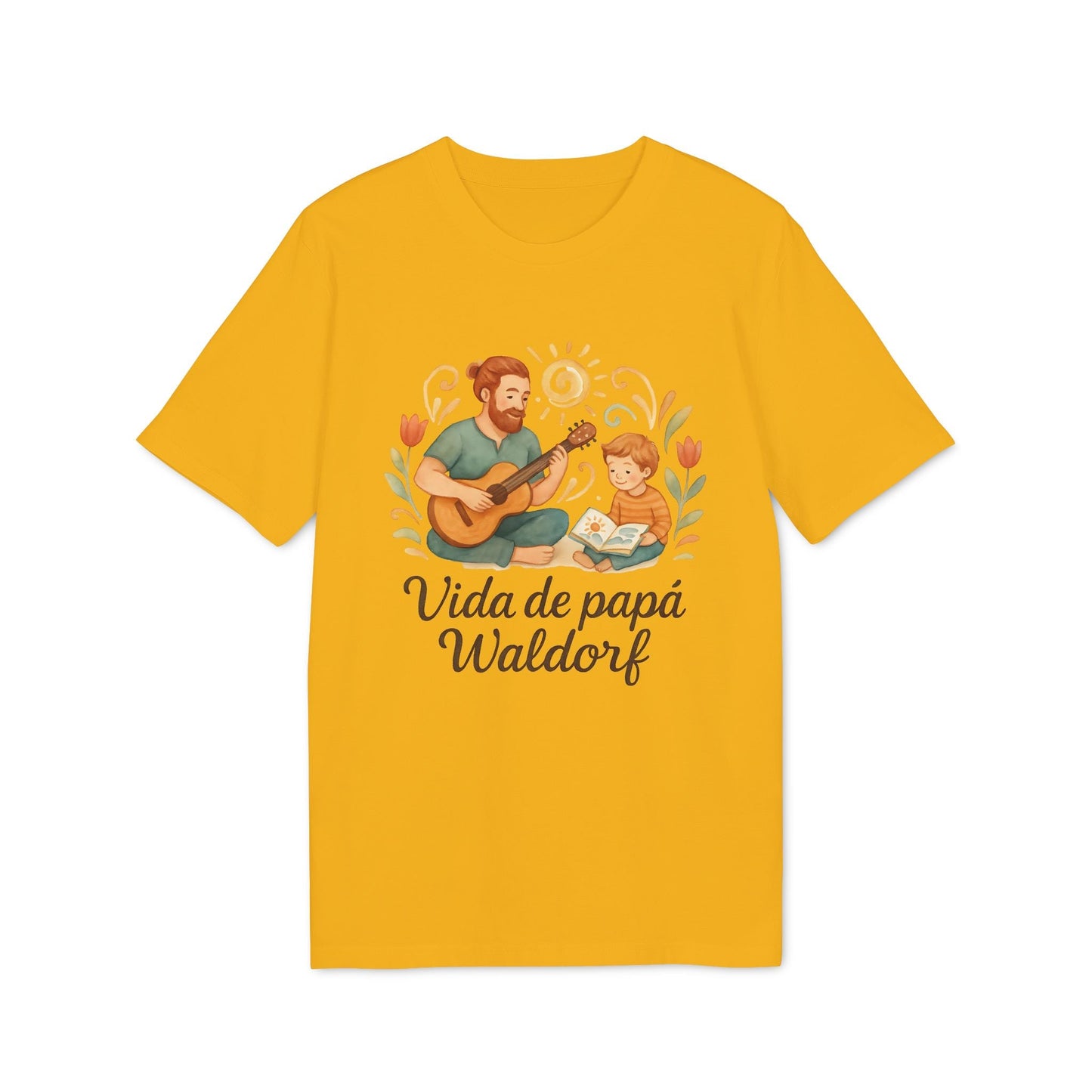 Vida Papa Waldorf Sustainable Unisex Tee camiseta unisex amarilla con ilustración de papá tocando guitarra y niño leyendo, texto “Vida de papá Waldorf”
