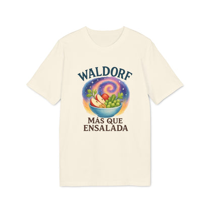 Waldorf Mas Que Ensalada Organica Premium Unisex T-Shirt color crema con gráfico de bol de ensalada y texto “WALDORF MÁS QUE ENSALADA”