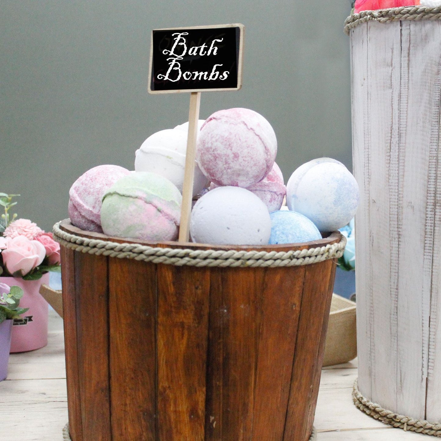Albasia Wood Nautical Display Tub – 45x32CM holding colorful bath bombs with rope trim retail display